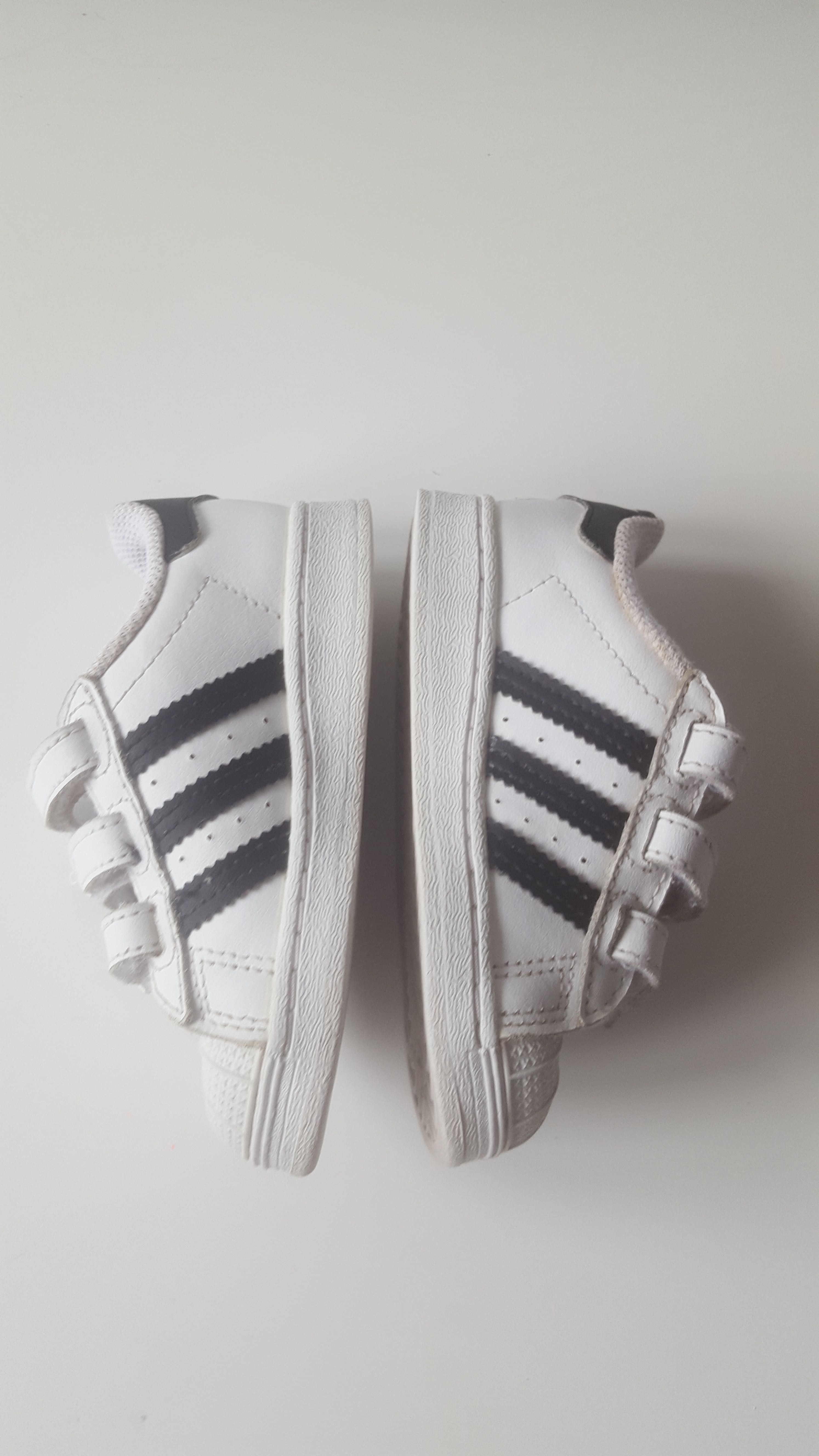 Buty Adidas Superstar rzepy r.22 lub 26 używane