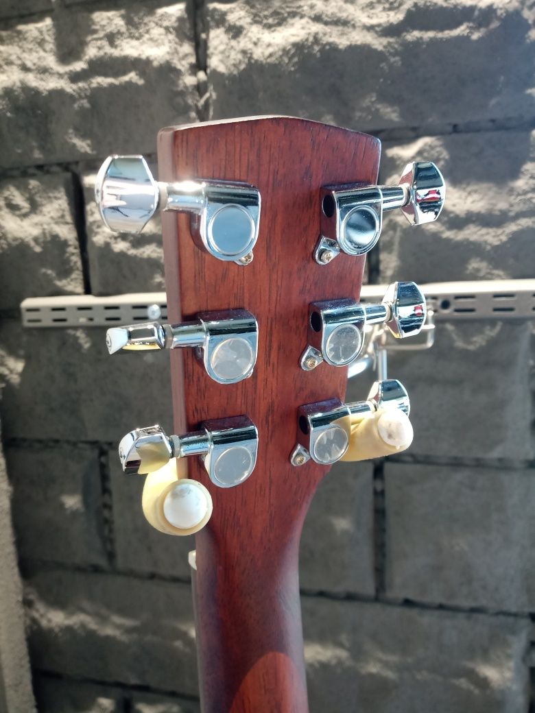 Gitara akustyczna Cort