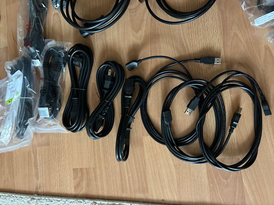 Kabel hdmi, dvi, display port, VGA, USB