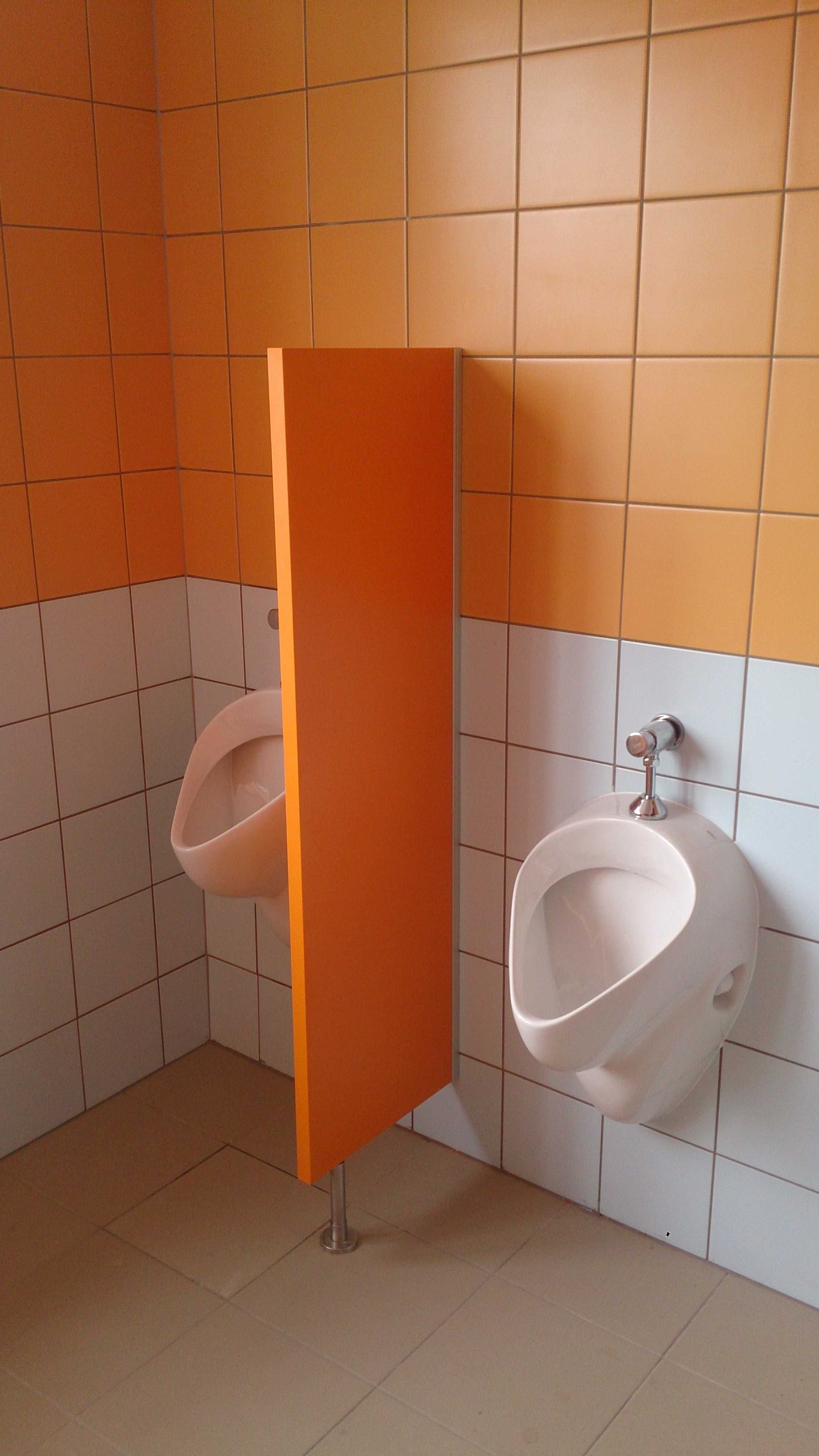 Kabiny sanitarne HPL szklone i przedszkolne