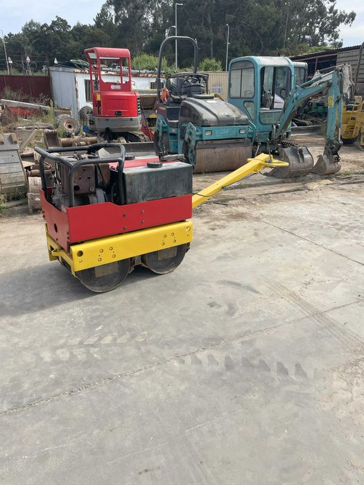 Cilindro compactador apeado Dynapac LP650H
