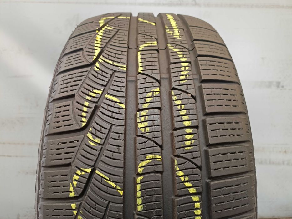 Pirelli SottoZero 245/40/18 2018 rok 97H 7,2mm (3352)