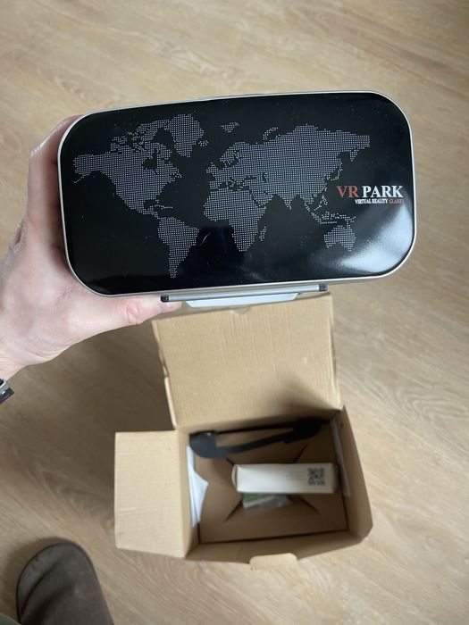 Вітруальні очки VR Park