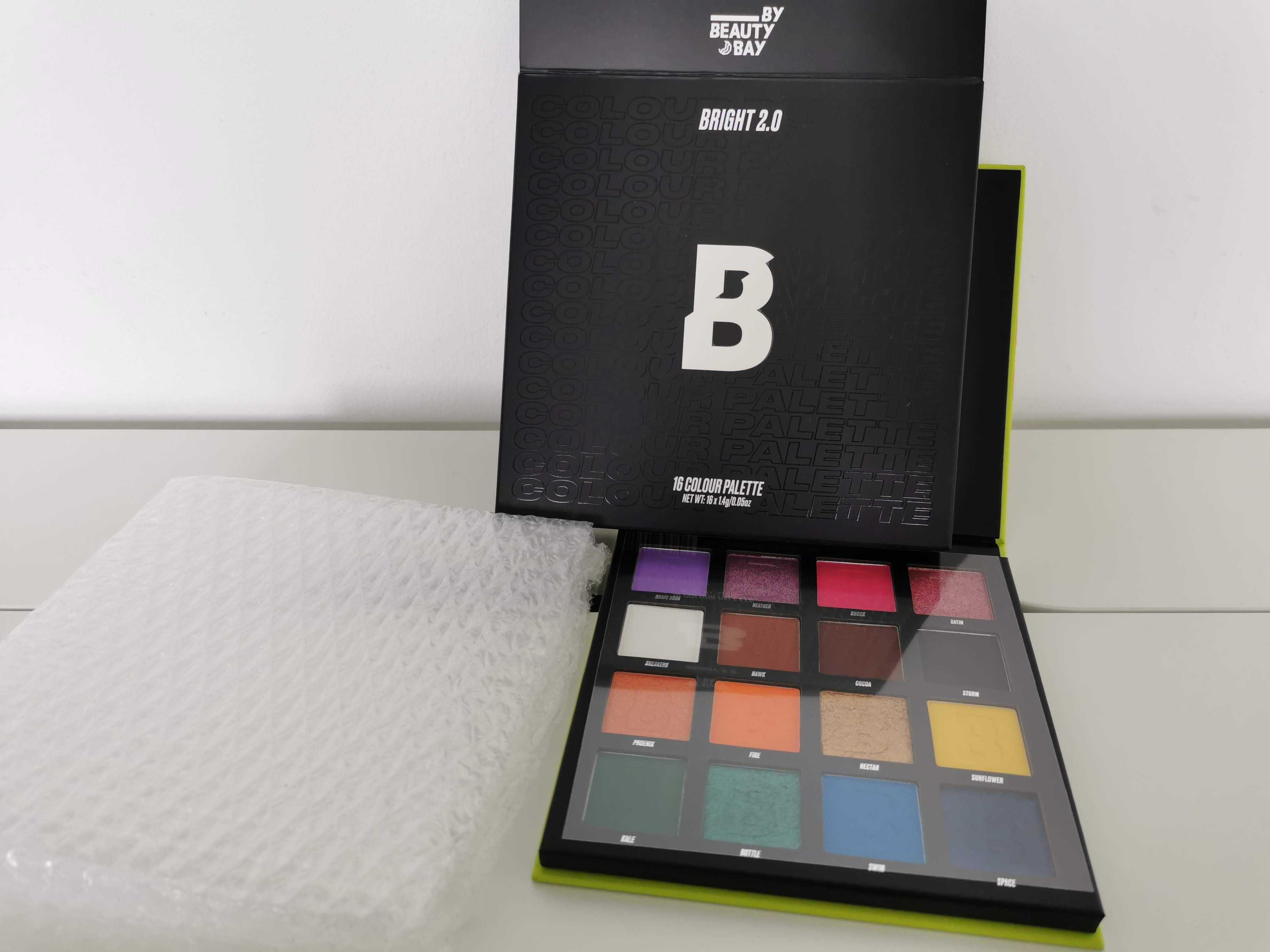 Beauty Bay Bright 2.0 - 16 Colour Palette paleta cieni kolorowych