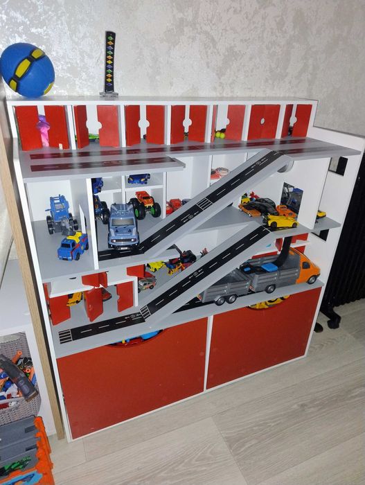 Гараж-парковка дитячий