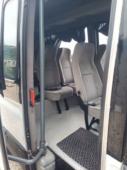 Iveco 2.8 9lugares ligeira com AC