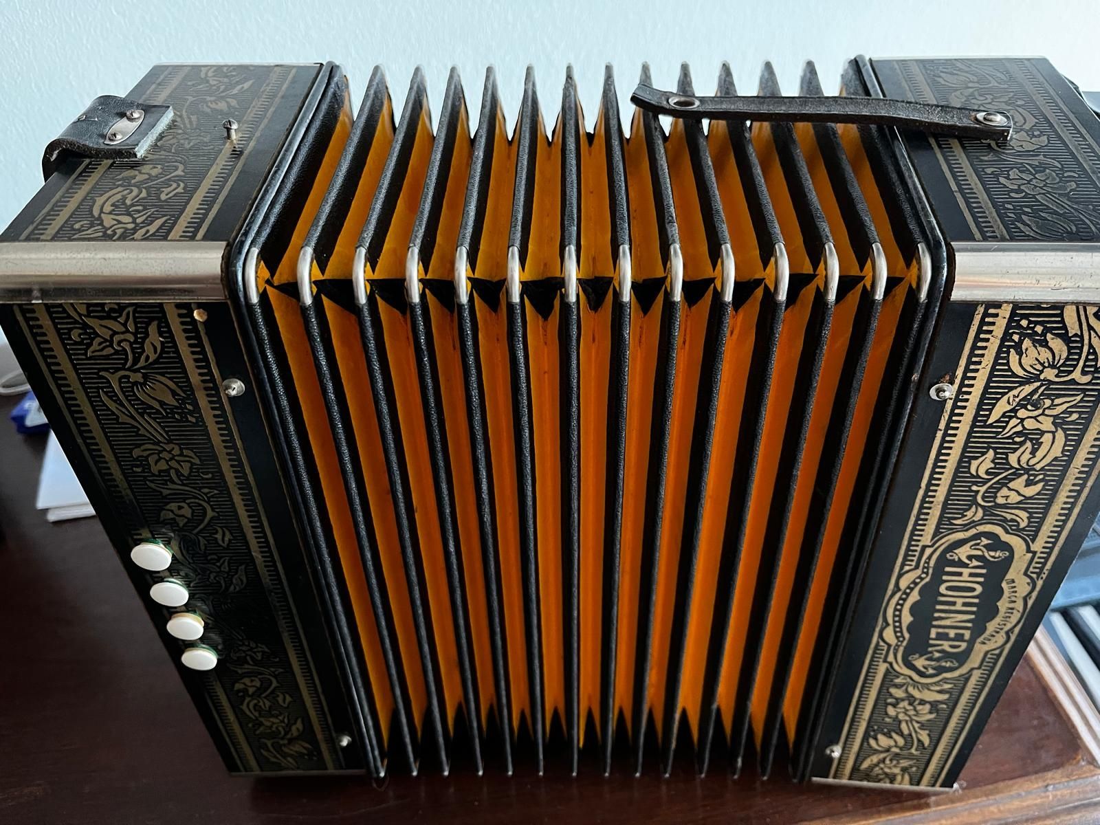 Vende-se Concertina Hohner