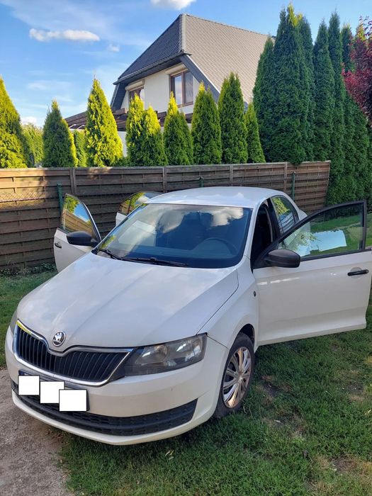 Skoda RAPID Skoda Rapid b/g MPI. Przebieg 18tys po remoncie.