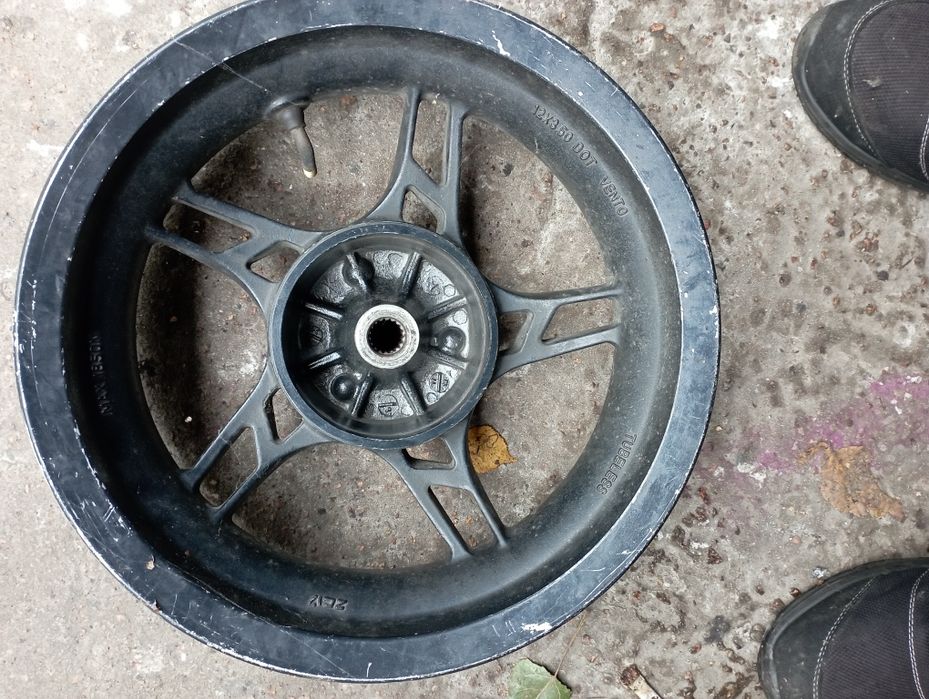 Колеса  диск на мопед скутор R12 кронштейн