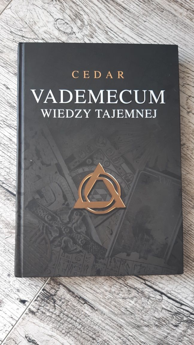 Vademecum wiedzy tajemnej CEDAR