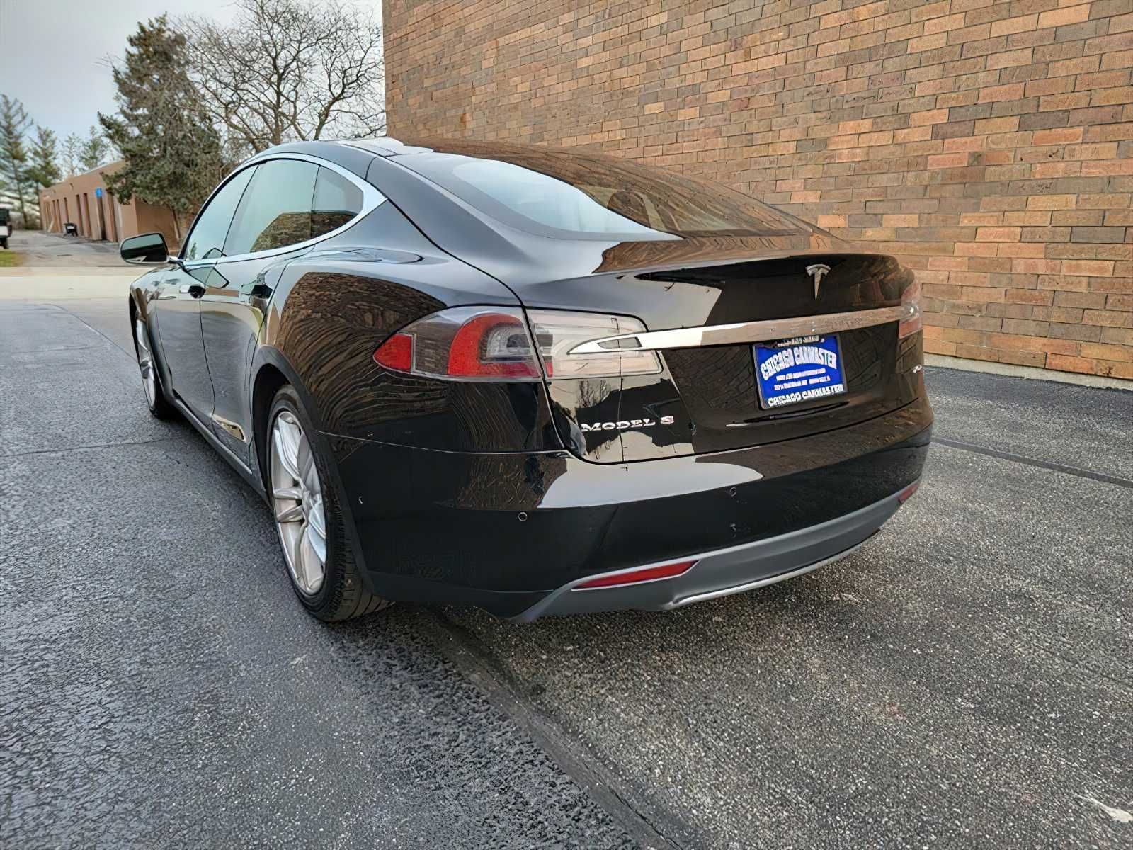 Tesla Model S 2016