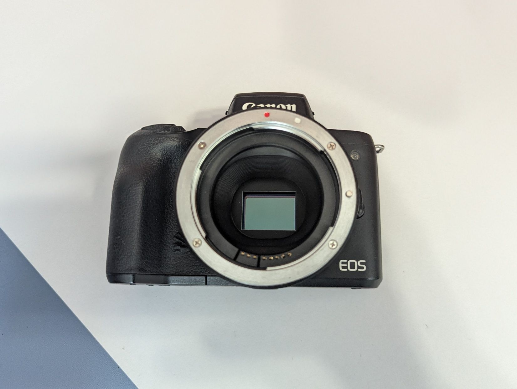 Canon m50 + Kit 15-45 + 50mm 1.8
-canon EF 50mm f/1.8