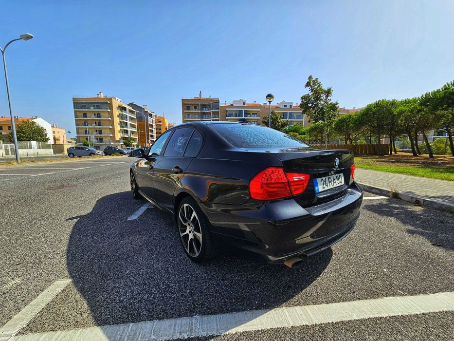BMW série 3 - 318d - 2010 Nov