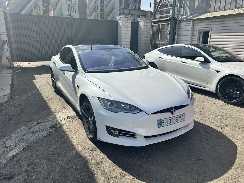 Tesla model s perfomance