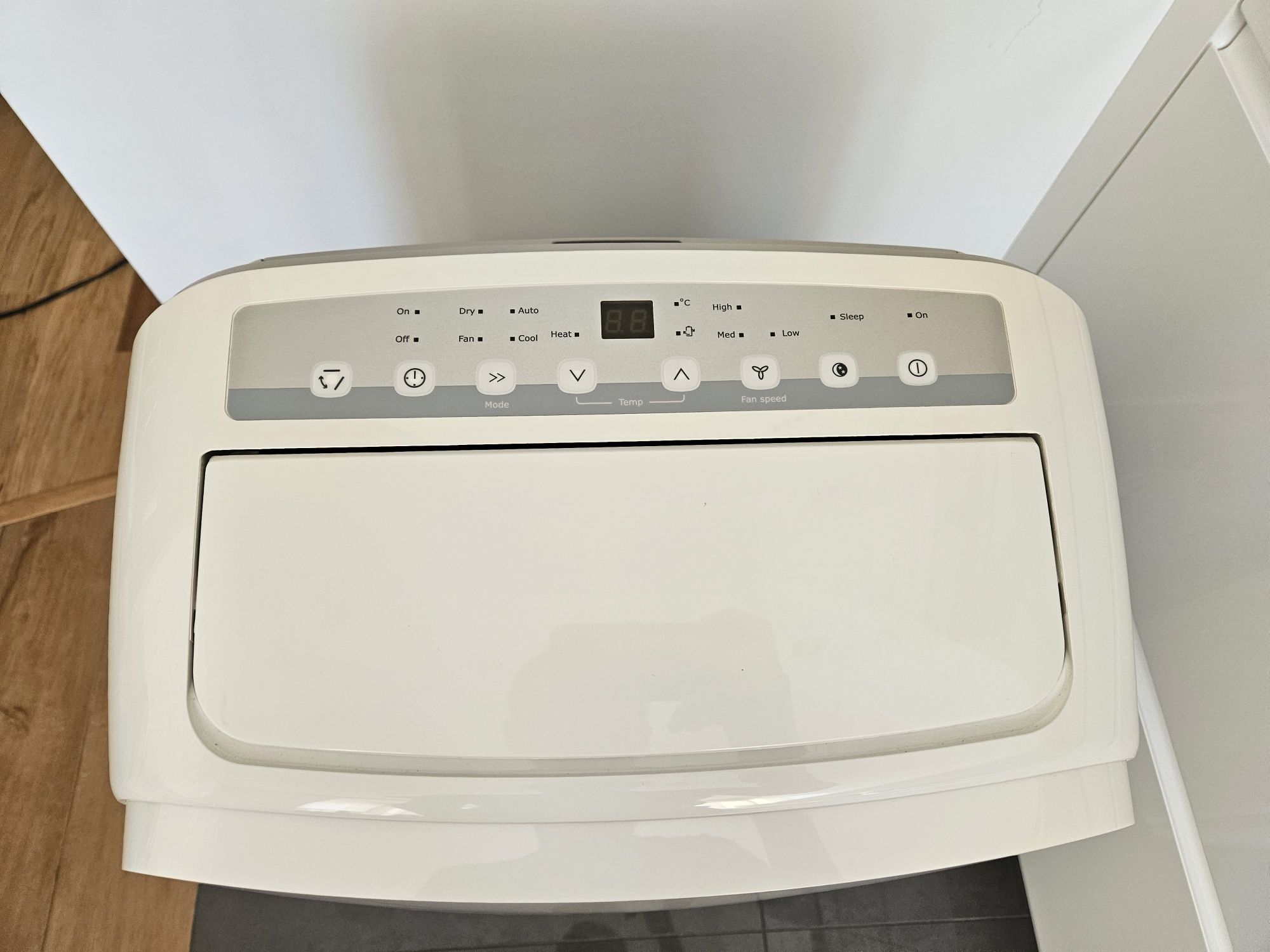 Klimatyzator przenośny Electrolux EXP12HN1W6