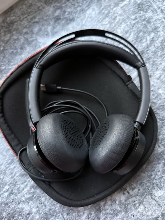Headset poly voyager