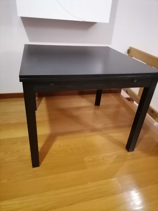 Mesa extensível madeira (ikea)