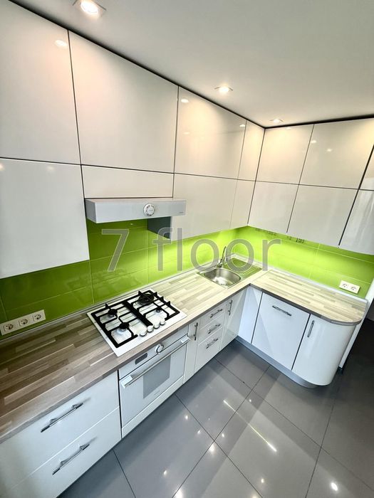 3 кімнатна квартира метро Героїв Дніпра Оболонь ТРЦ Дрім Таун