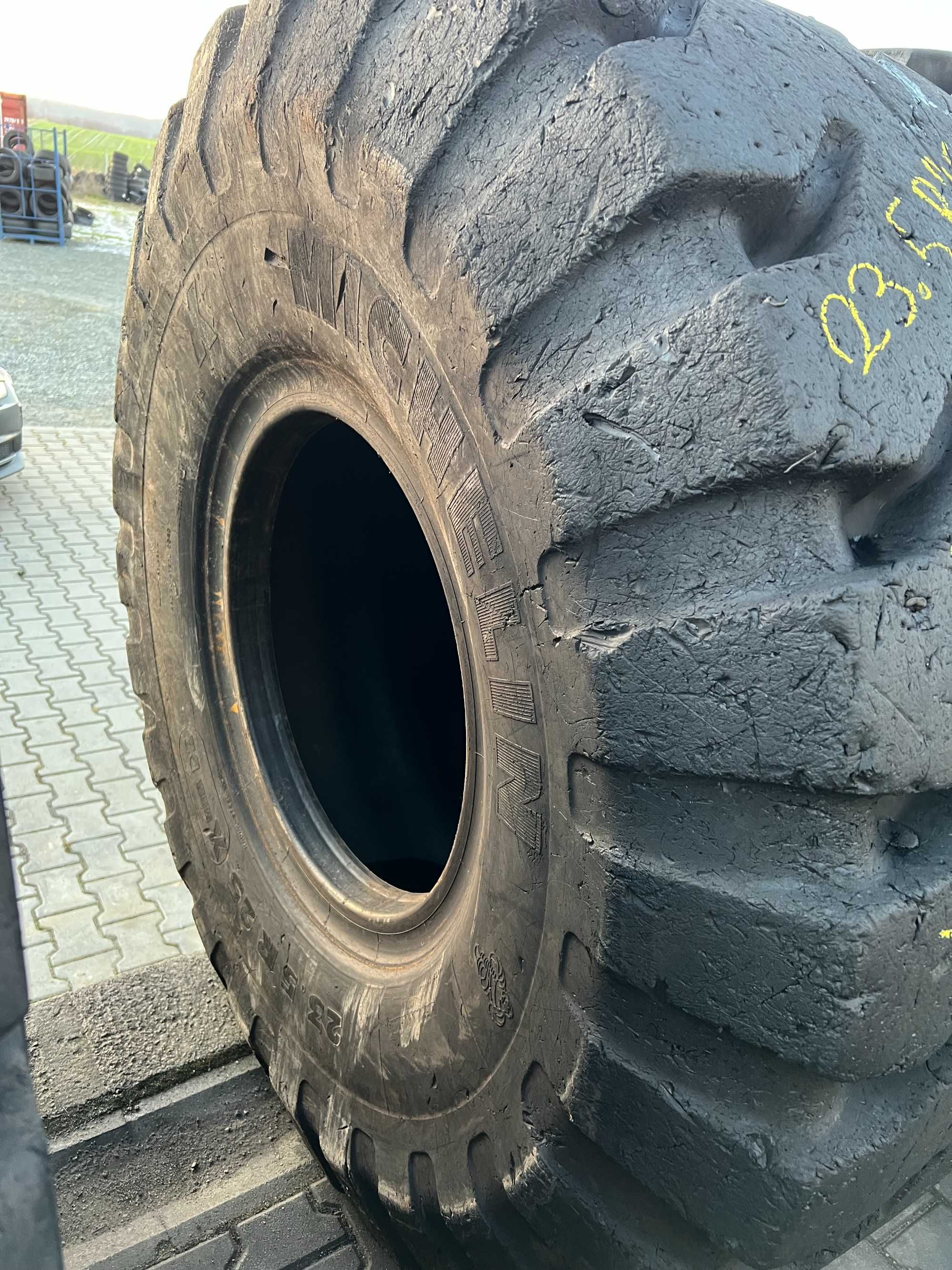 1x 23.5R25 Michelin  X MINE D2