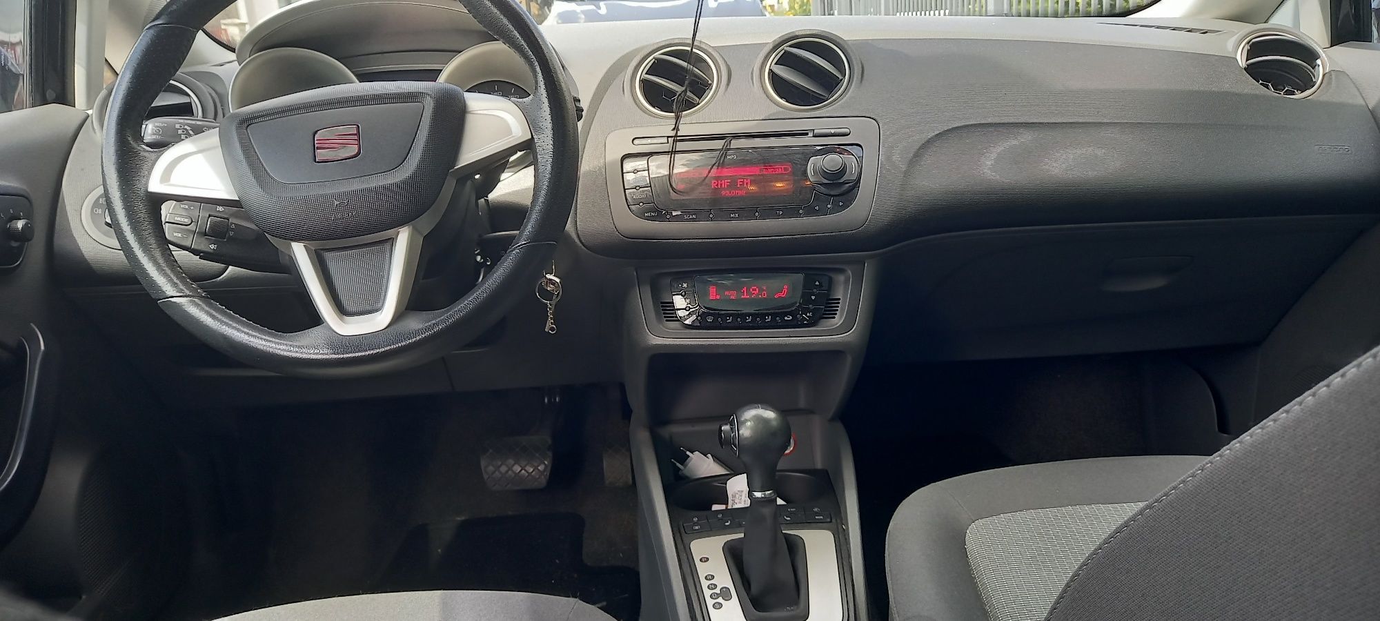 SEAT IBIZA 1,2 automat