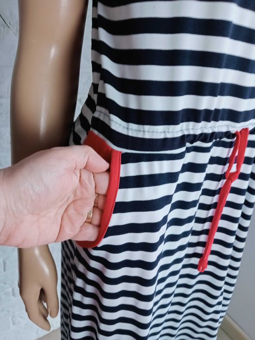 Letnia damska sukienka na ramiączkach biało-granatowa 48/4XL/20