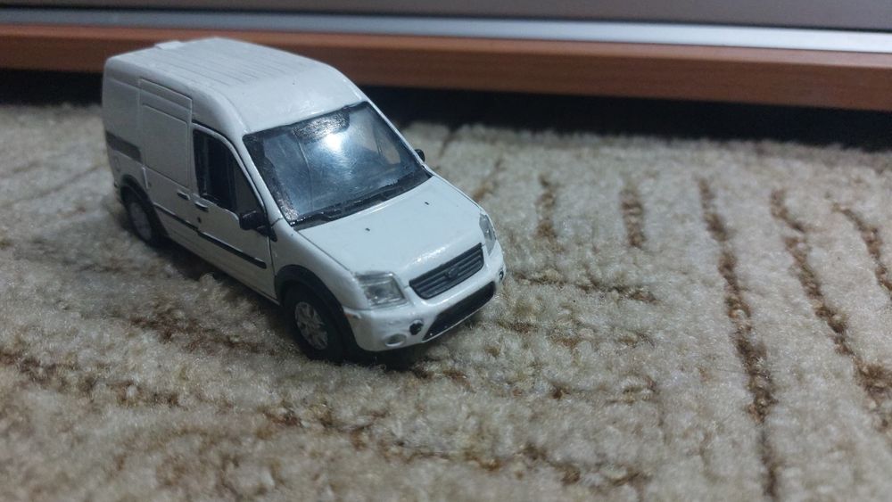 Машинка Ford Transit Connect Welly