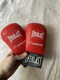 Боксерські рукавички/ Боксерские перчатки
