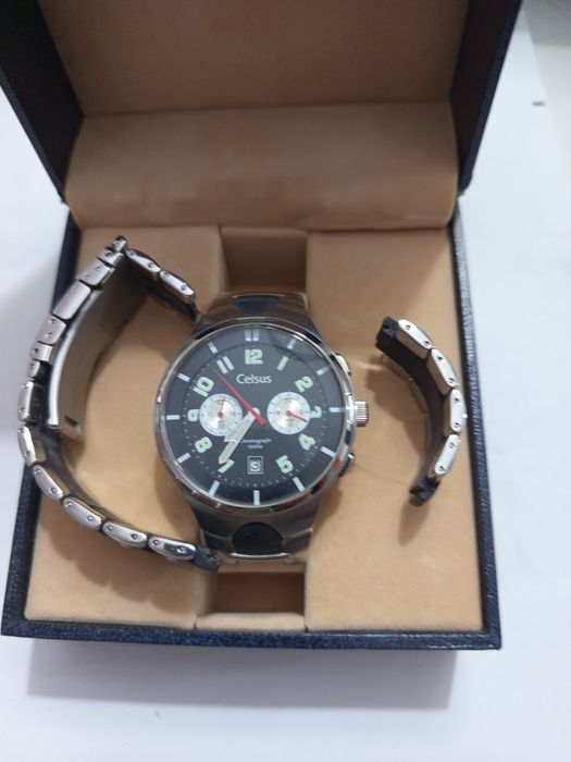 Relógio de marca Celsus cronógrafo