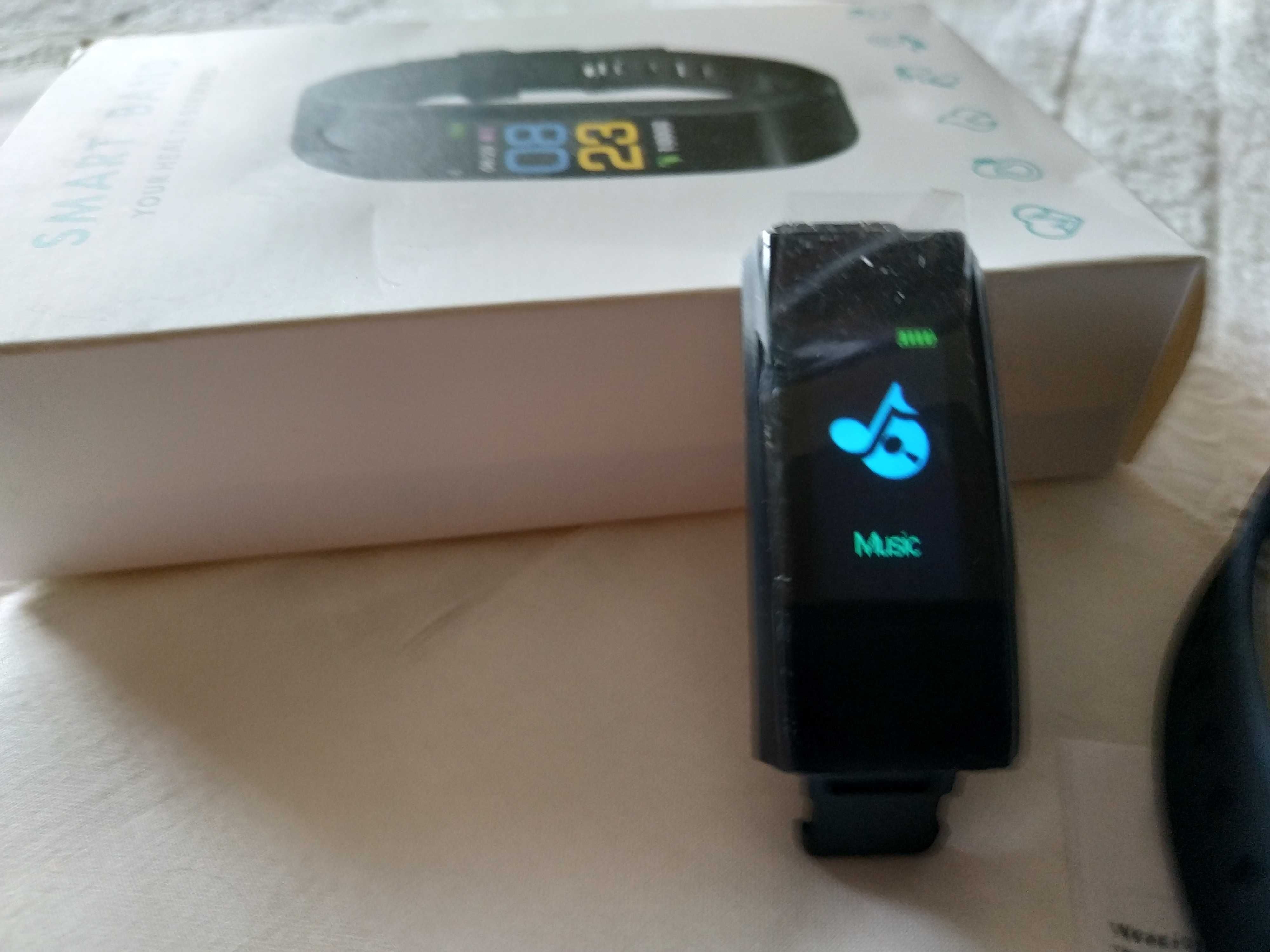 Smart Watch Q1 Smartband
