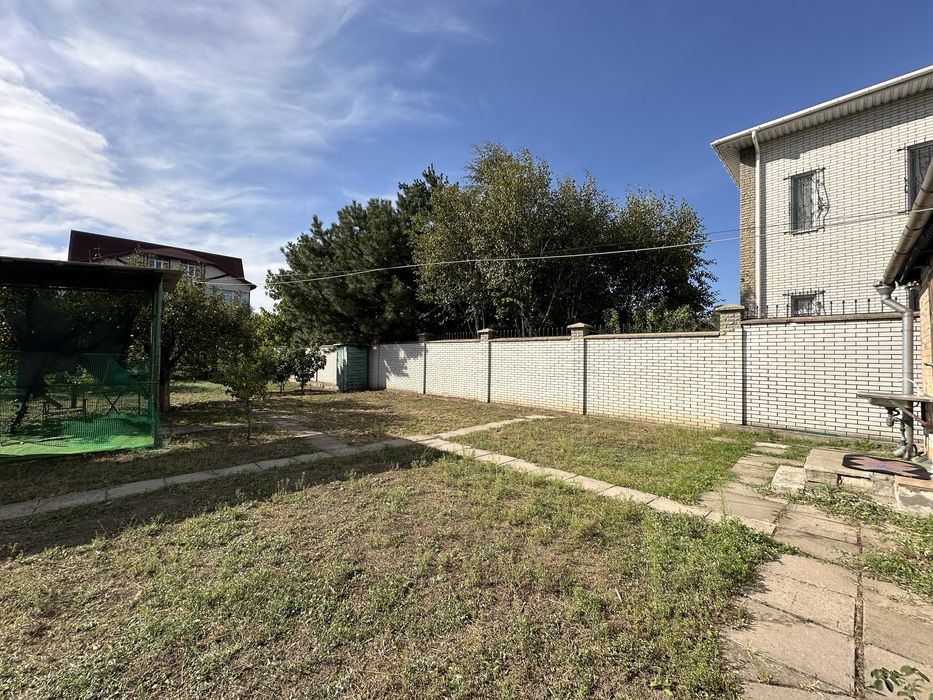 Продаж будинку Великий Луг біля Ренесансу