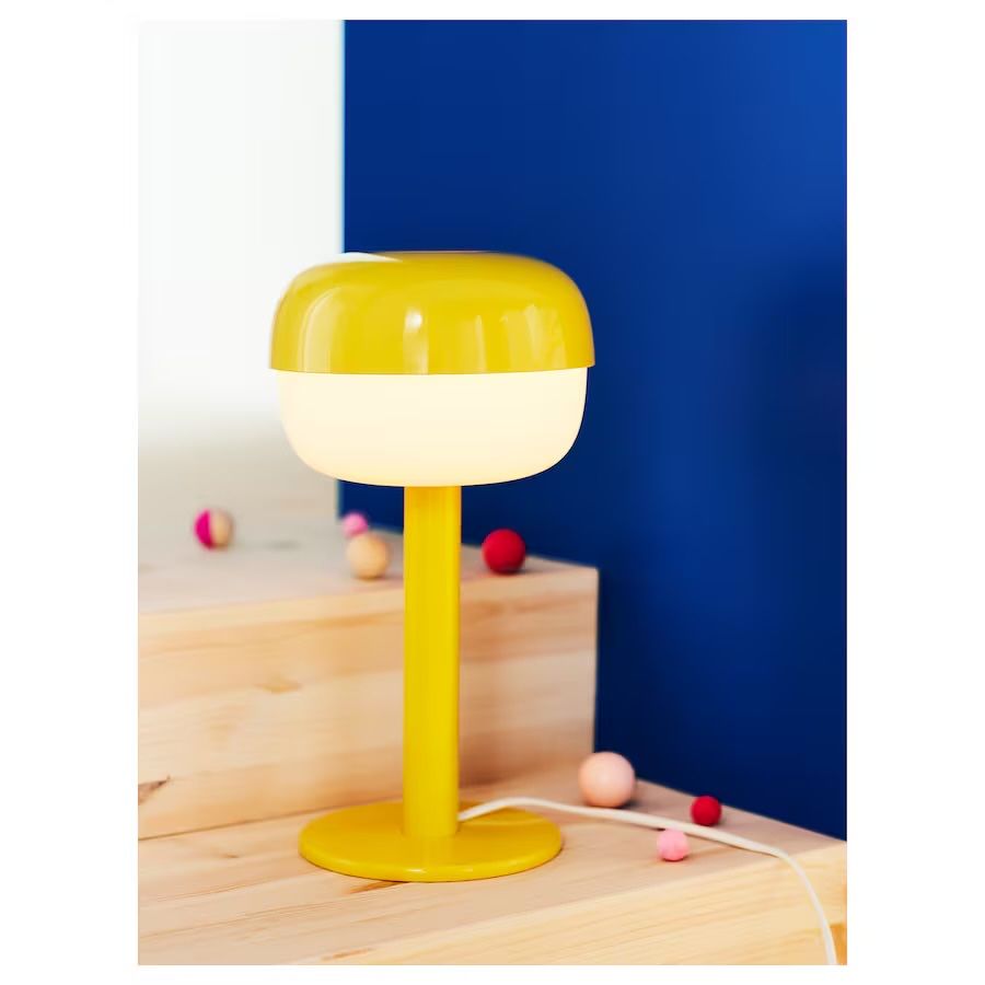 Candeeiro IKEA amarelo