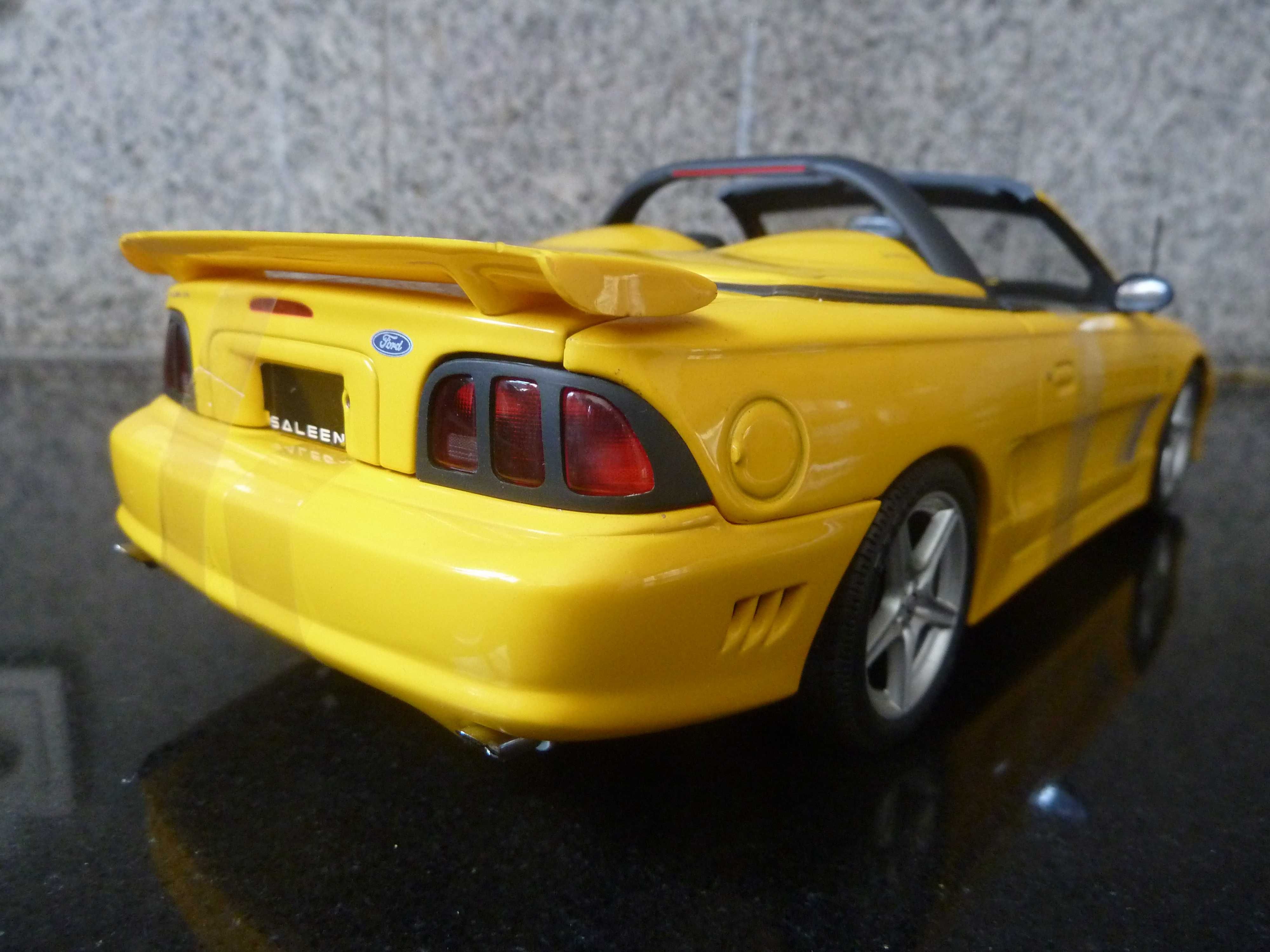 1:18 AutoArt, Saleen Ford Mustang S351 Convertible, Minichamps