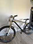 Dartmoor Primal rozm. L 26''