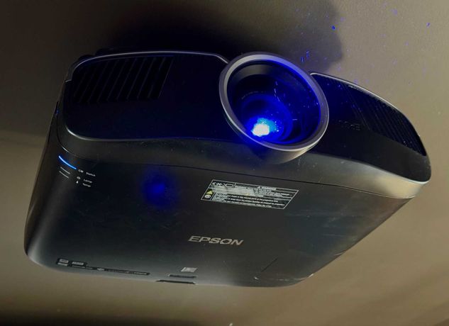 Projektor kinowy 4K Epson EH-TW9400