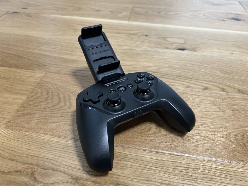 Steelseries Nimbus+ Nimbus pad do gier IPhone Apple