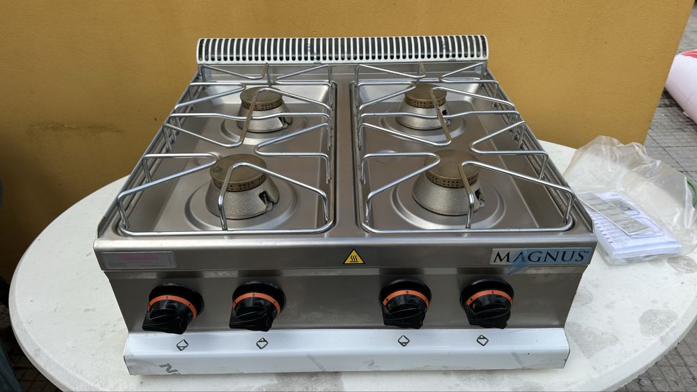Fogão Industrial MAGNUS 4 Bicos – NOVO em Aço Inox