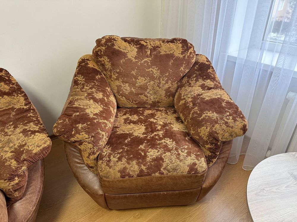 Розкладний диван з кріслами під реставрацію