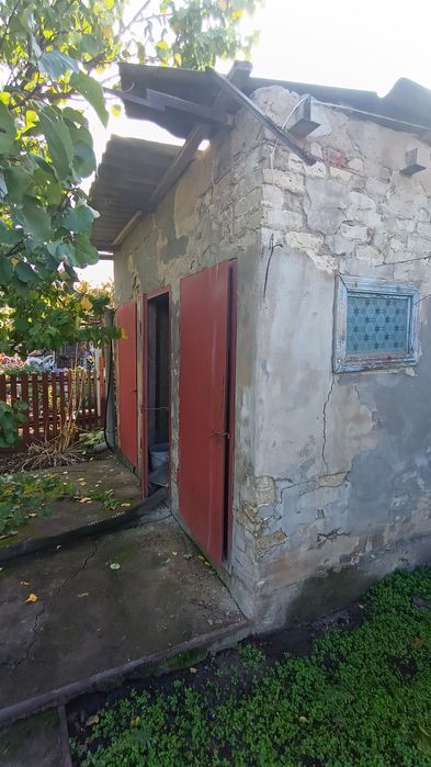 Будинок на вул Пилипа Орлика (район Пісочної)