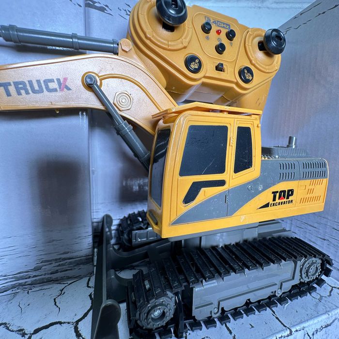 Радіокерований екскаватор TRUCK 169-4A, 2.4GHz, зі звуком і світлом