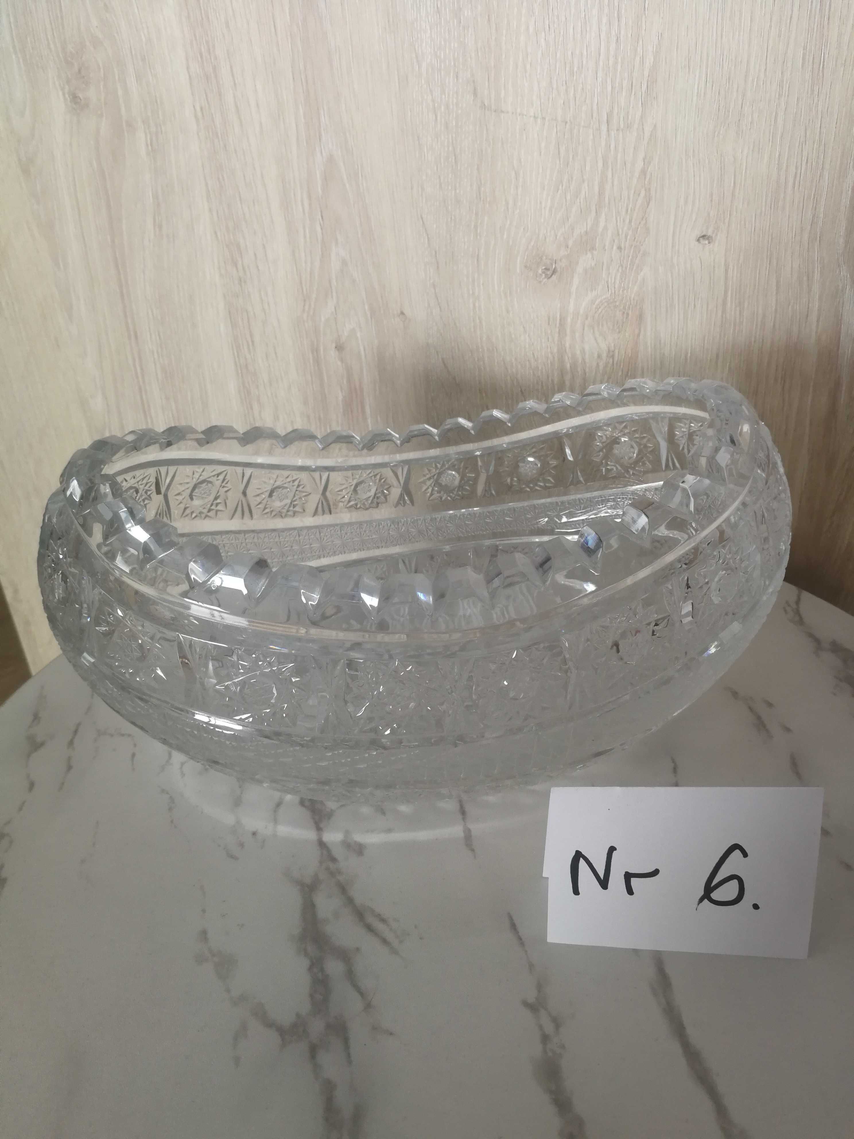 Kryształy różne duże i małe
