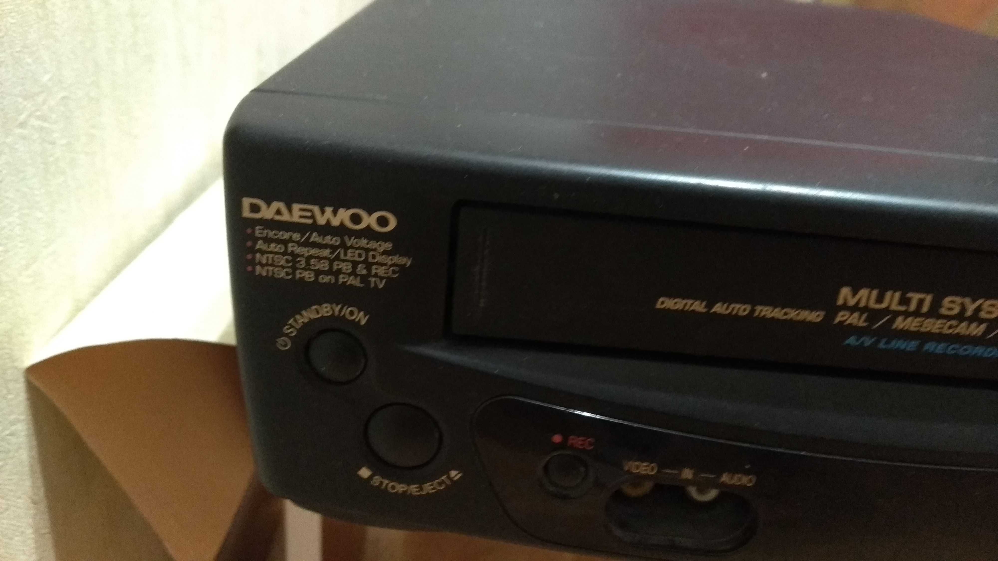 Видеомагнитофон Daewoo DV-S103W