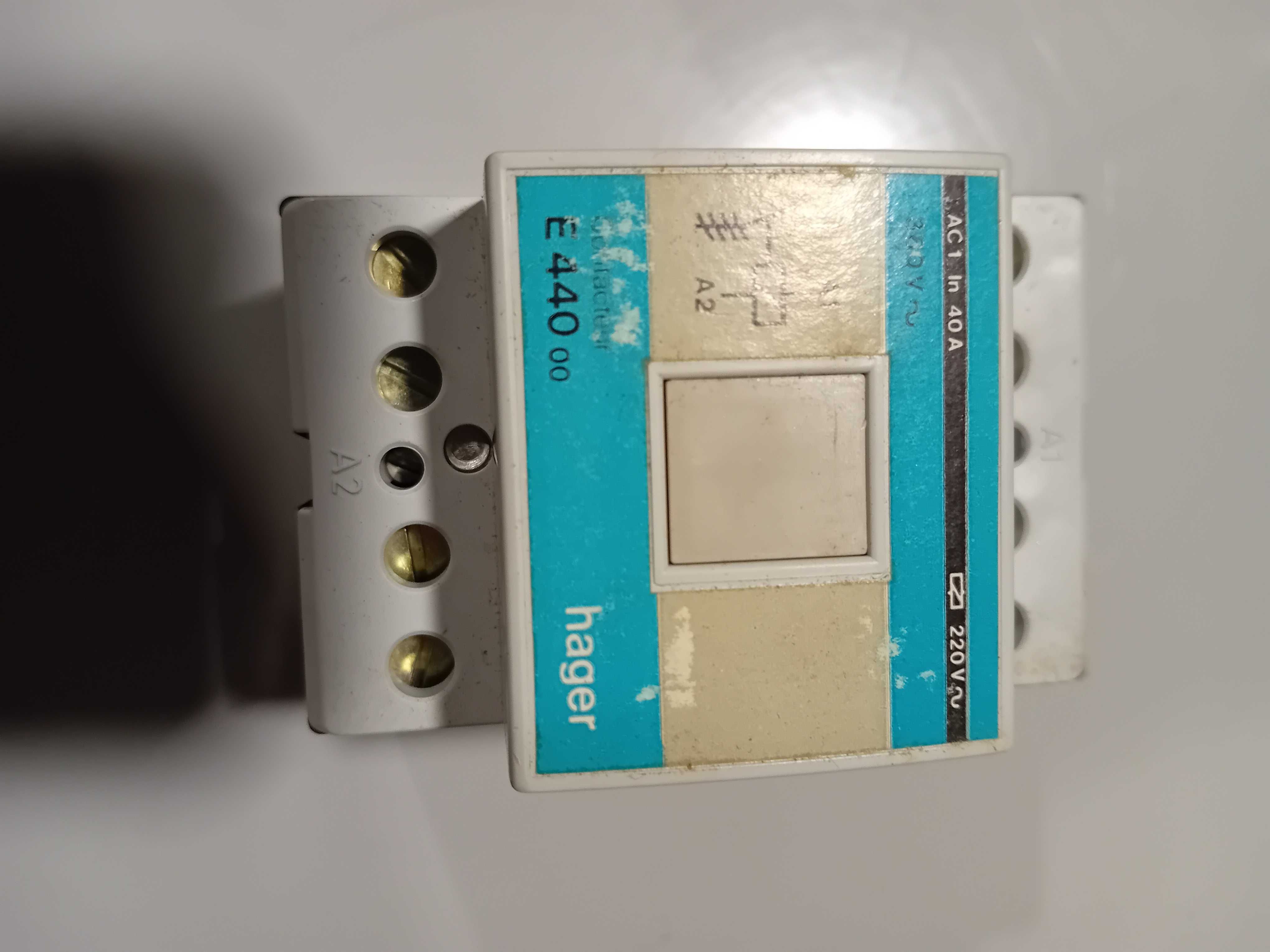 Contactor hager E440 4x40 A