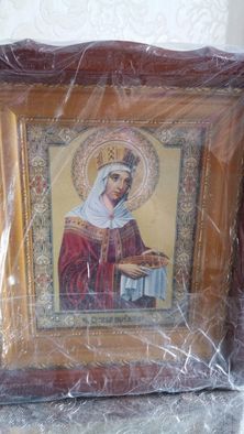 Продам икону св.Елены в деревянном фигурном киоте.