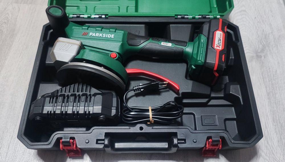 Parkside wibrator do płytek PAFR 20-Li A1 zestaw akumulatorowy