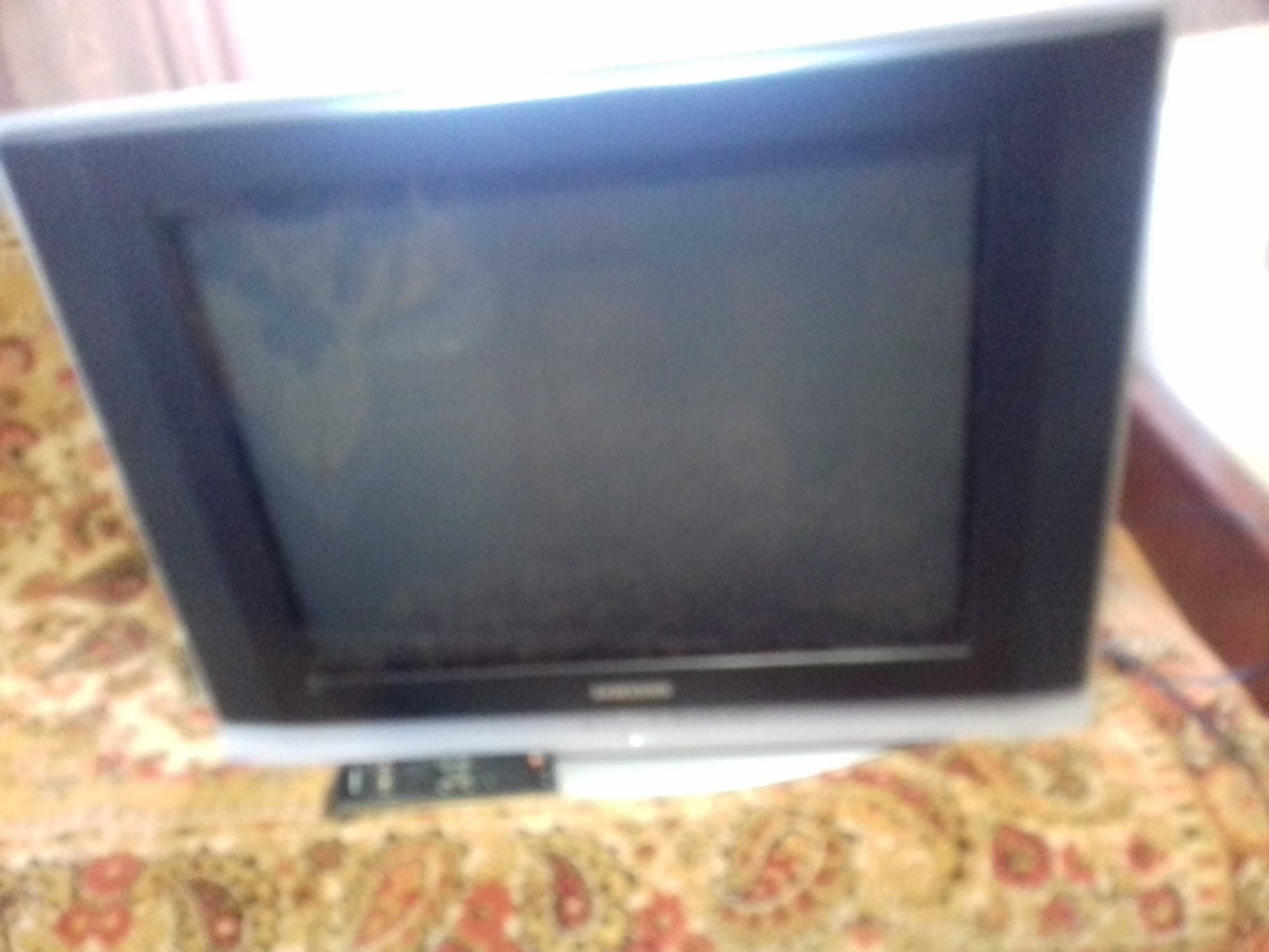 Телевизор LG б.у. не дорого.