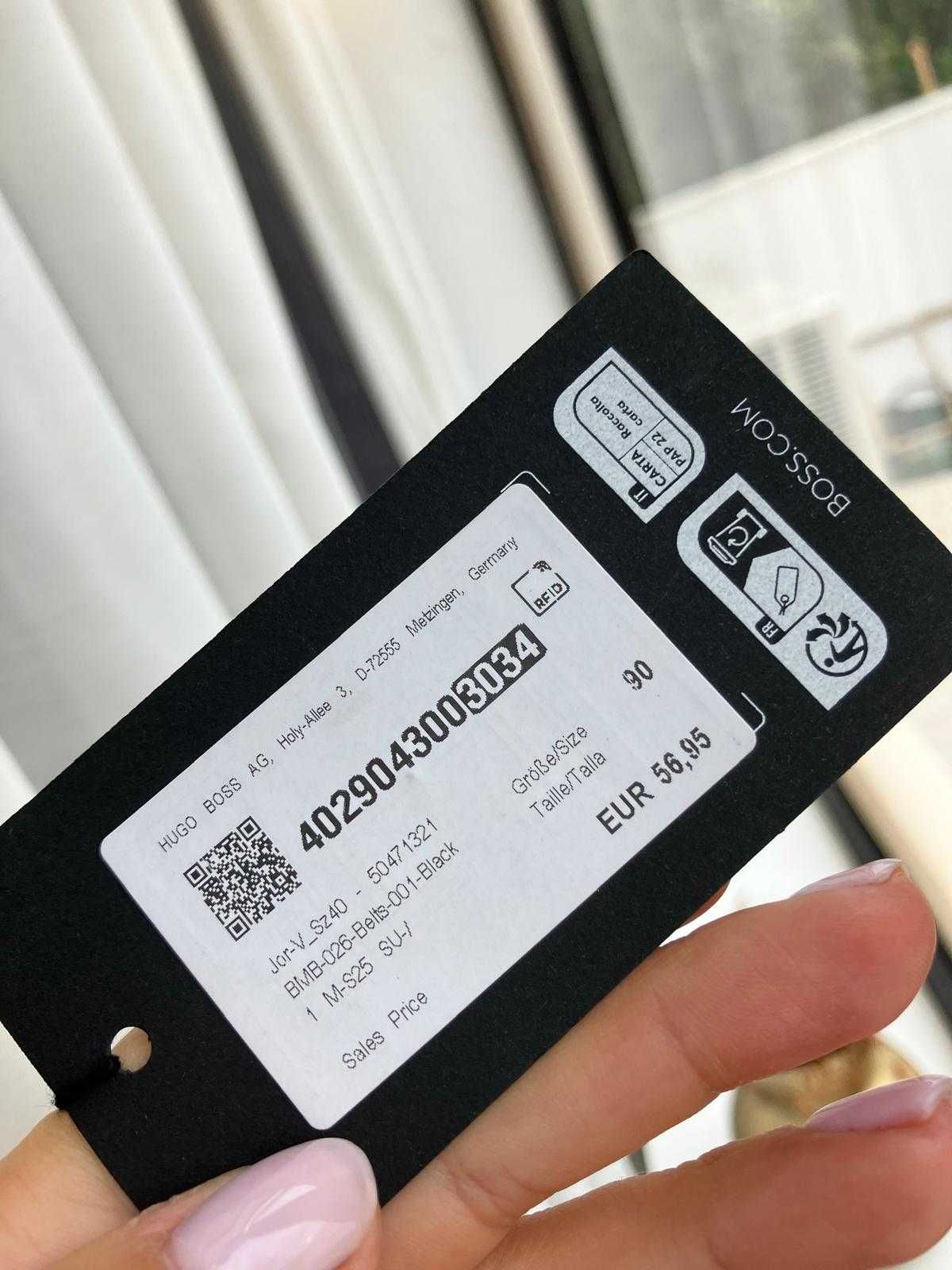 cinto Hugo BOSS classico cor preto para vestir com fato novo