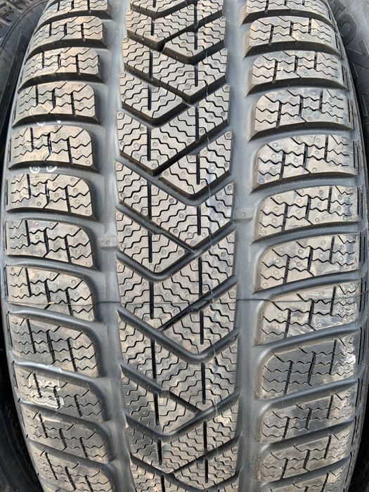 Шини нові 235/55 R17 Pirelli пара зима 2020 рік