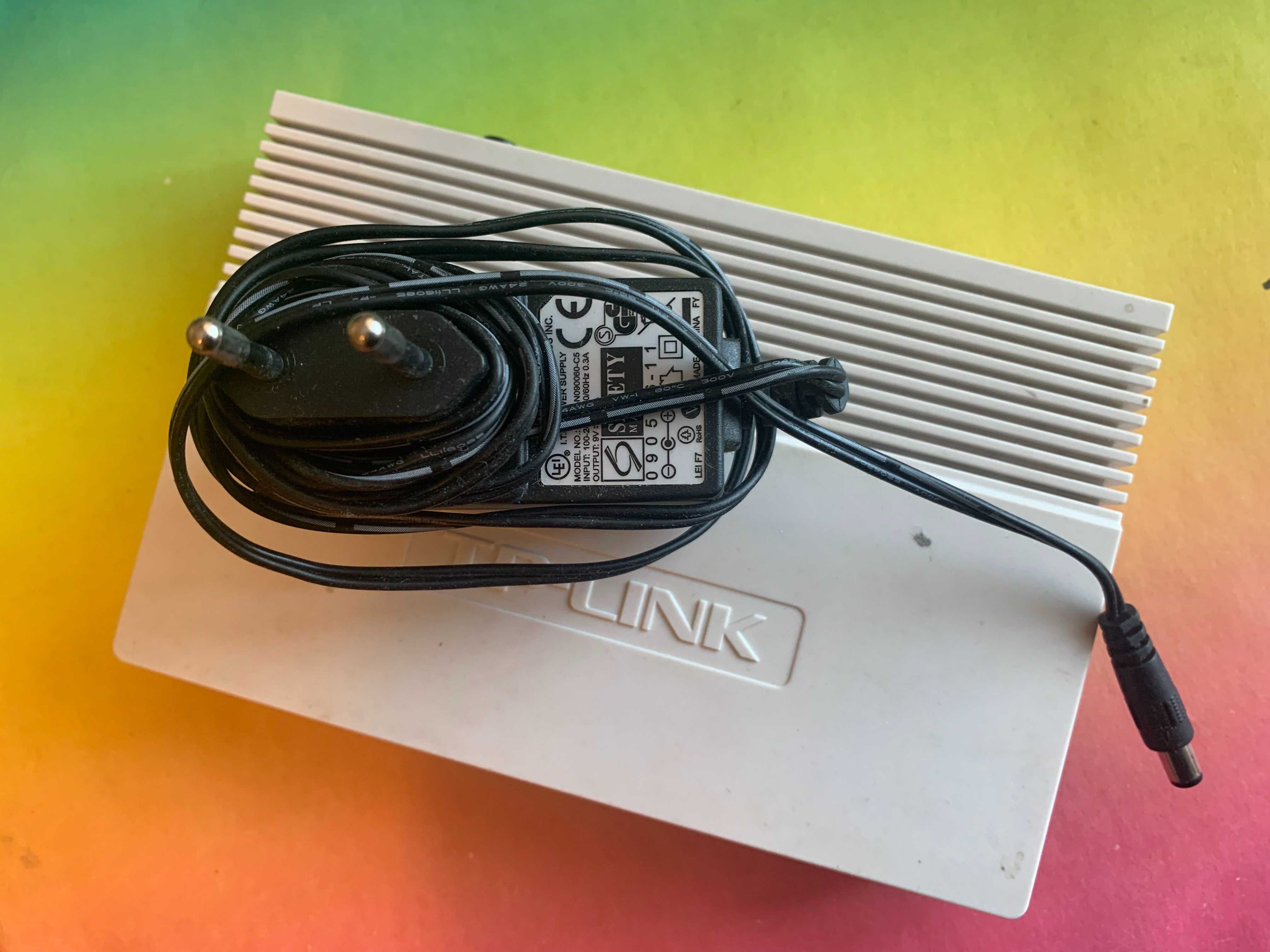 TP-LINK ADSL2+модем роутер
