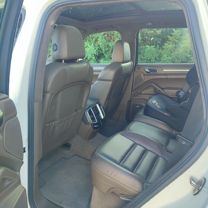 Porsche Cayenne standard