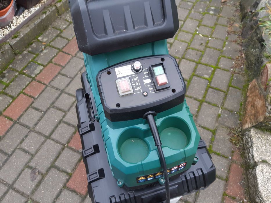 Rozdrabniacz do Gałęzi Walcowy Parkside PWH 2800 B2 42 mm